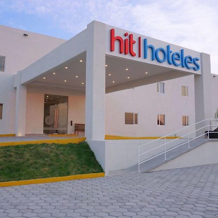 Hit Hoteles Aeropuerto Puebla Уэхоцинго Экстерьер фото