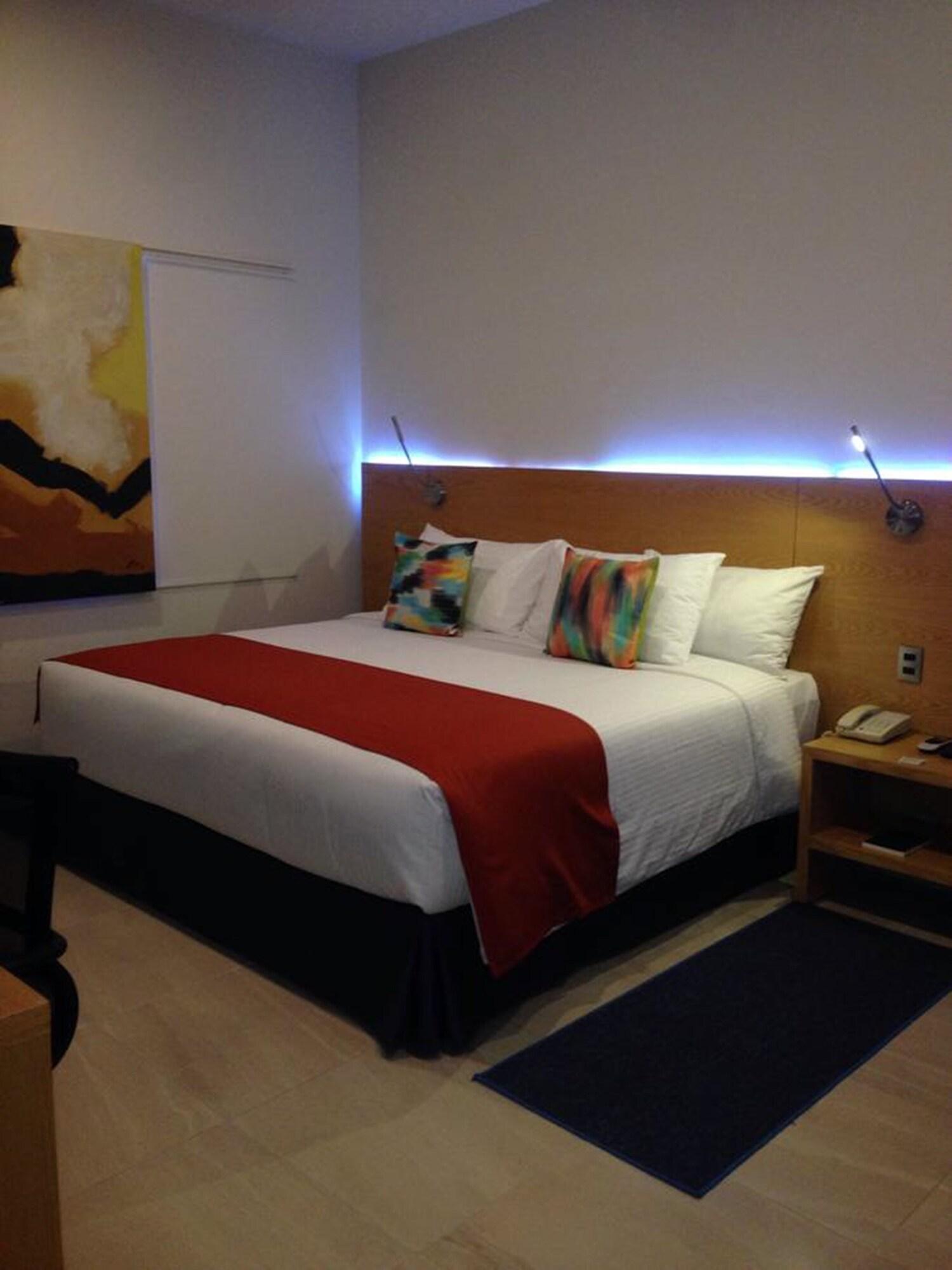 Hit Hoteles Aeropuerto Puebla Уэхоцинго Экстерьер фото