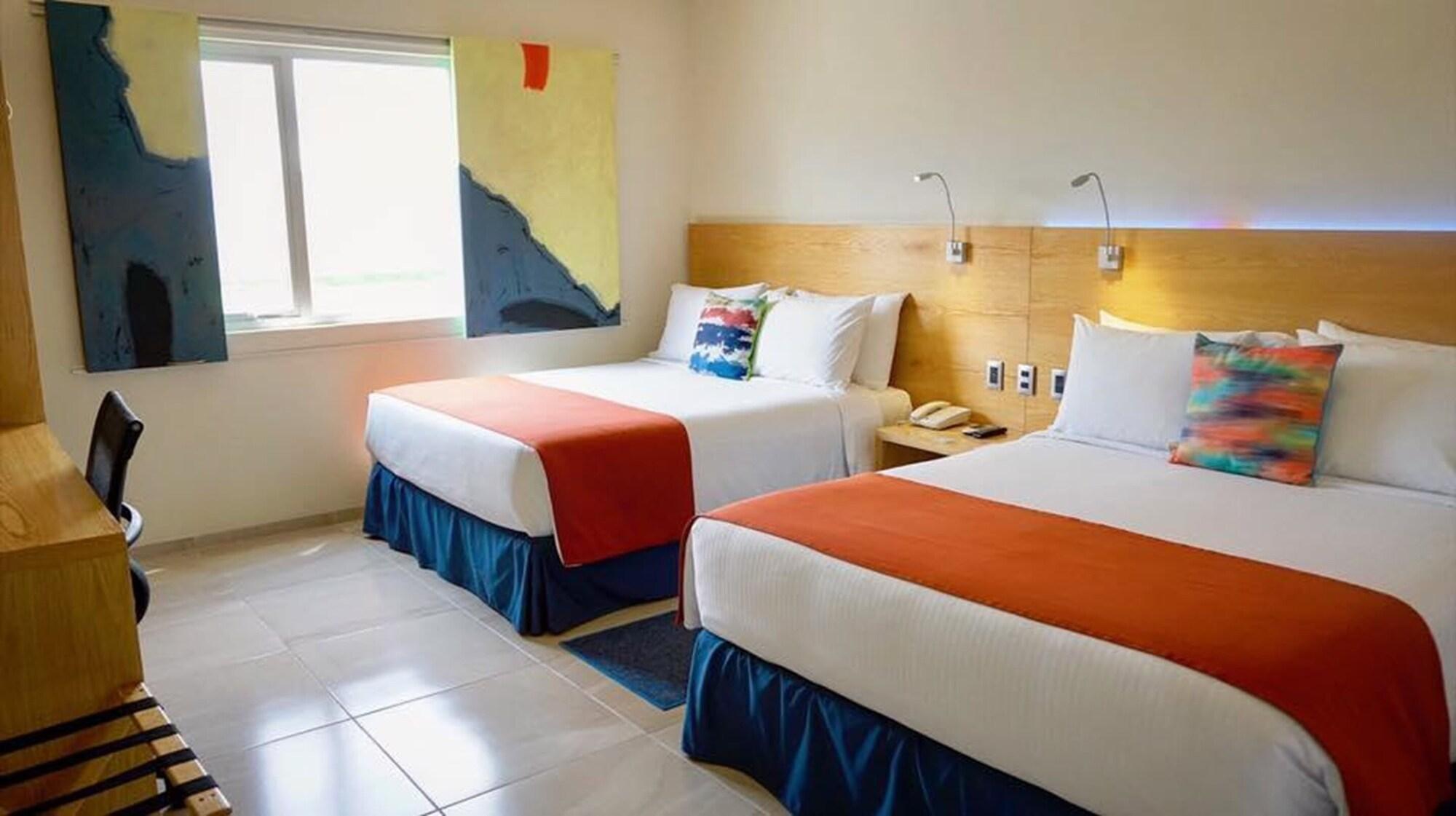 Hit Hoteles Aeropuerto Puebla Уэхоцинго Экстерьер фото